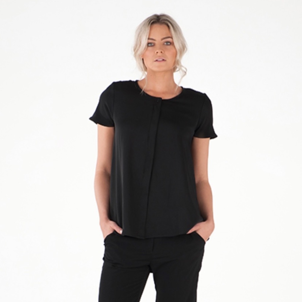 XS black nursing top by Australian brand, Feed Life. Unused. Brand new.